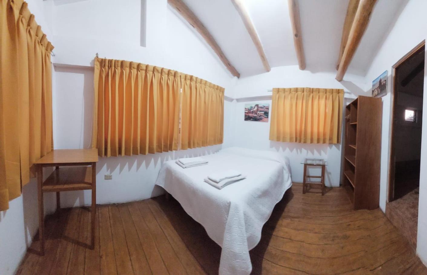 Hostal Miramonti ウルバンバ エクステリア 写真