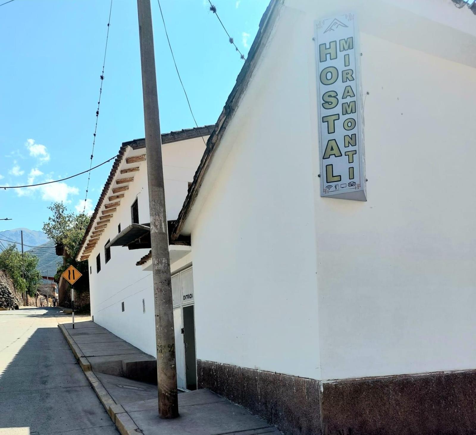 Hostal Miramonti ウルバンバ エクステリア 写真